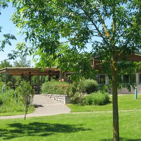Camping 8 Pers - Terrasse - Equipement Bébé - Api-1-52-1519 Beaudreix