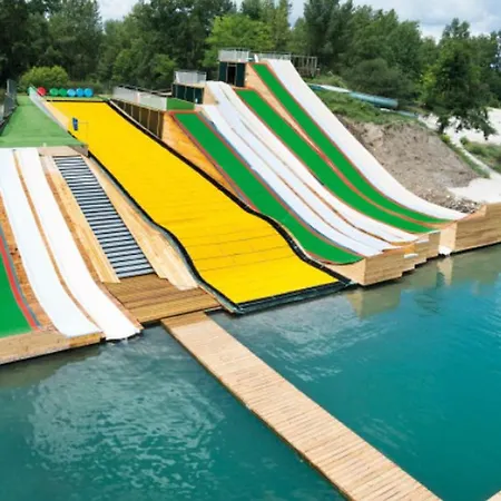 8 Pers - Terrasse - Equipement Bébé - Api-1-52-1519